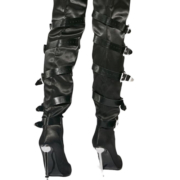 🎊Host Pick 🎉 Black Vegan Leather Slouchy Knee High Tall Slouchy Boots - Picture 3 of 3